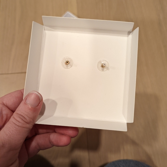 Disney BaubleBar Sally Earrings - Picture 3 of 6